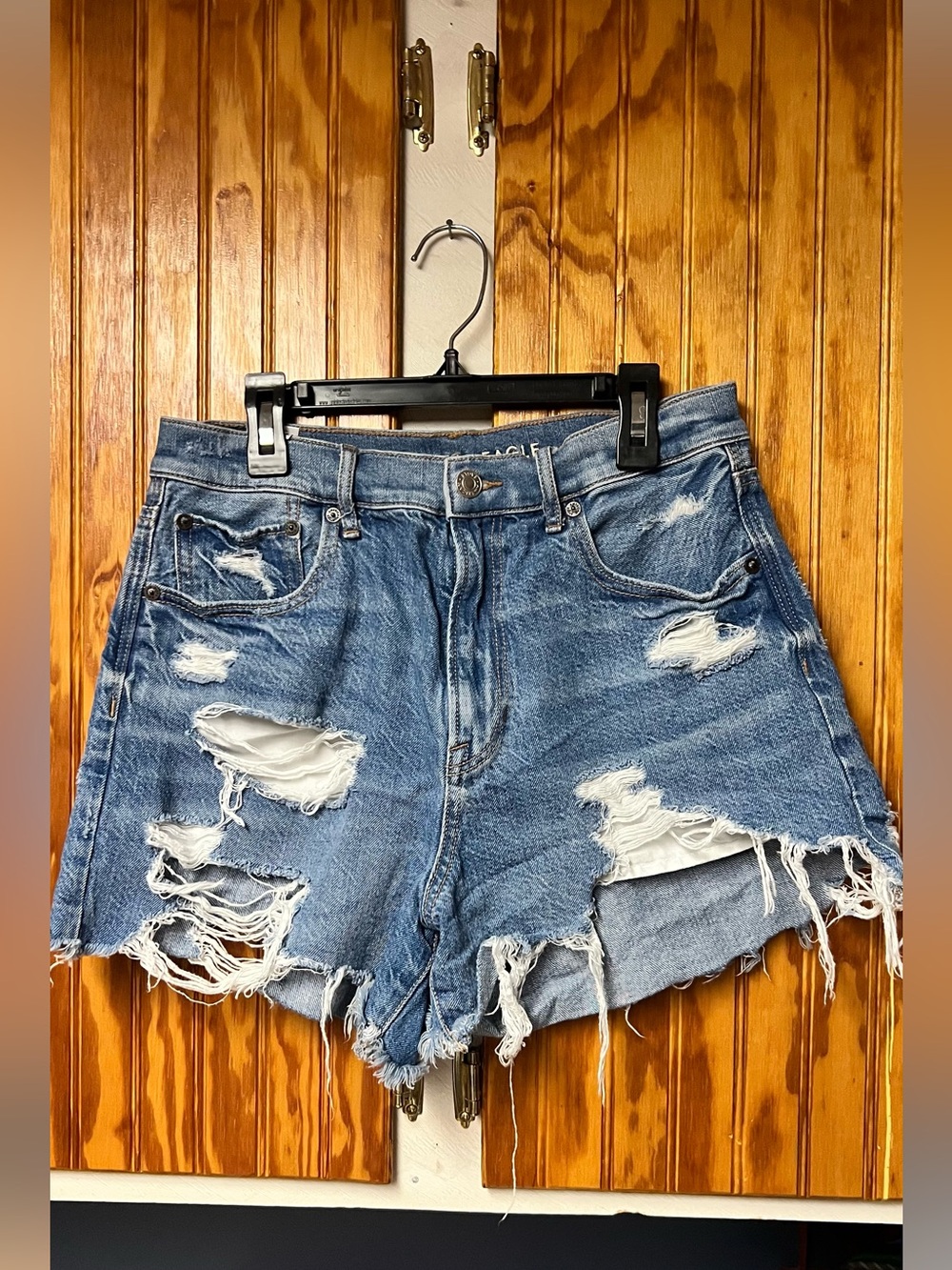 Womens American Eagle Distressed High-Waist Denim Shorts size 6